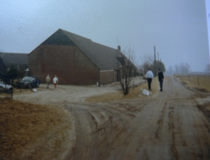12 - 1985 - Postweg oud boerderij